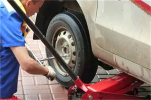 梅河口附近拖车24小时服务热线电话