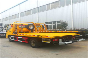 梅河口附近拖车救援搭电