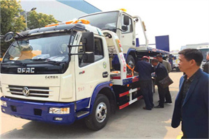 梅河口汽车道路救援拖车价格